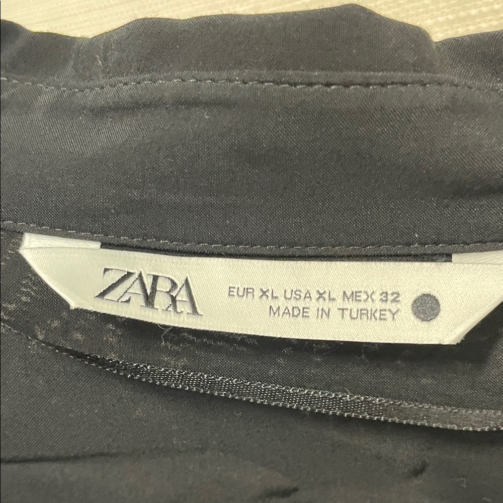 Zara Black Button Down Shirt - Picture 3 of 3